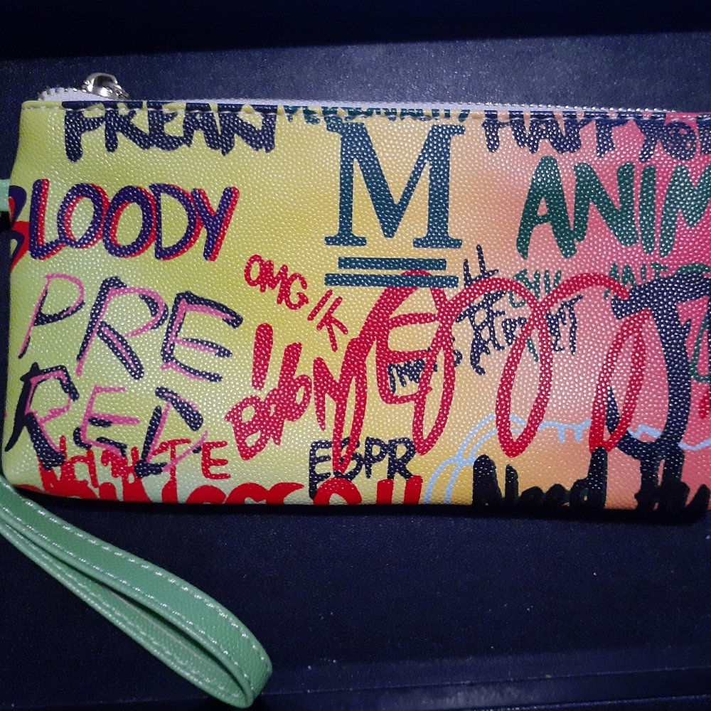 Wristlet - Picture 1 of 2